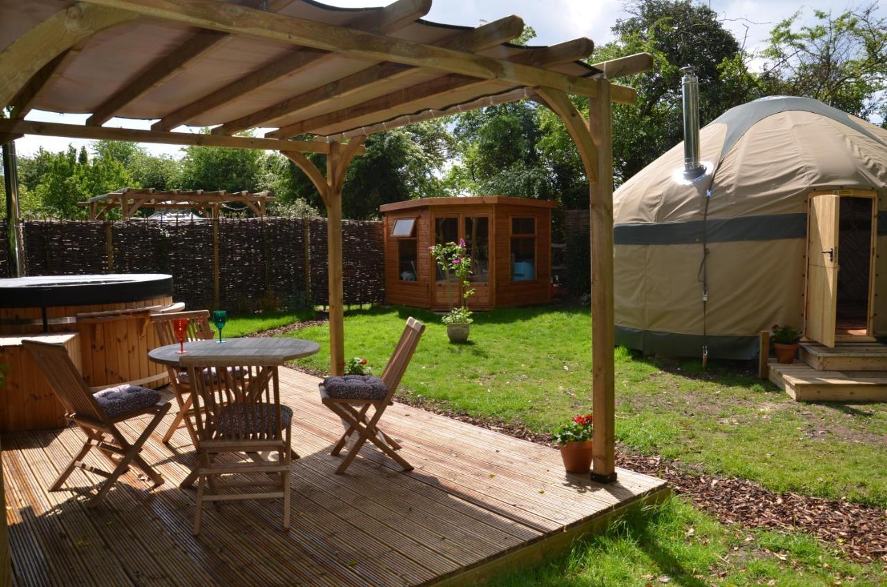 Stamford Meadows Glamping With Private Hot Tubs 호텔 외부 사진