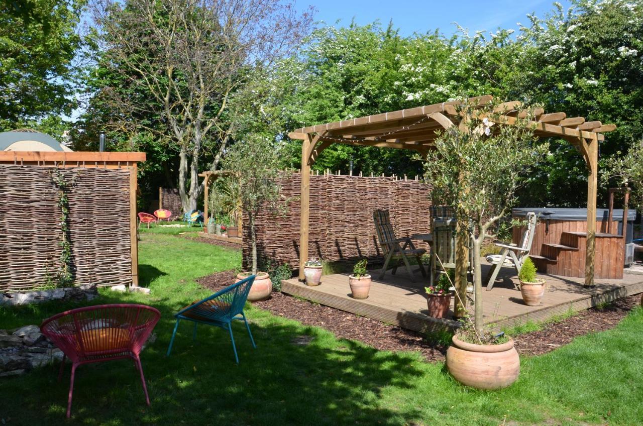 Stamford Meadows Glamping With Private Hot Tubs 호텔 외부 사진