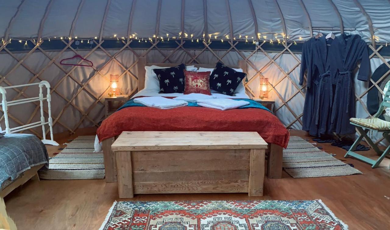 Stamford Meadows Glamping With Private Hot Tubs 호텔 외부 사진
